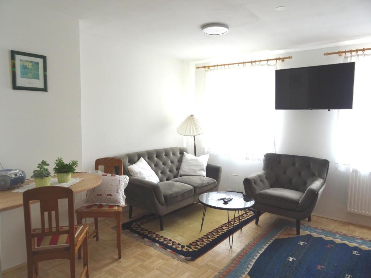 Homely Apartment In The Center With Garden View Gmunden Zewnętrze zdjęcie